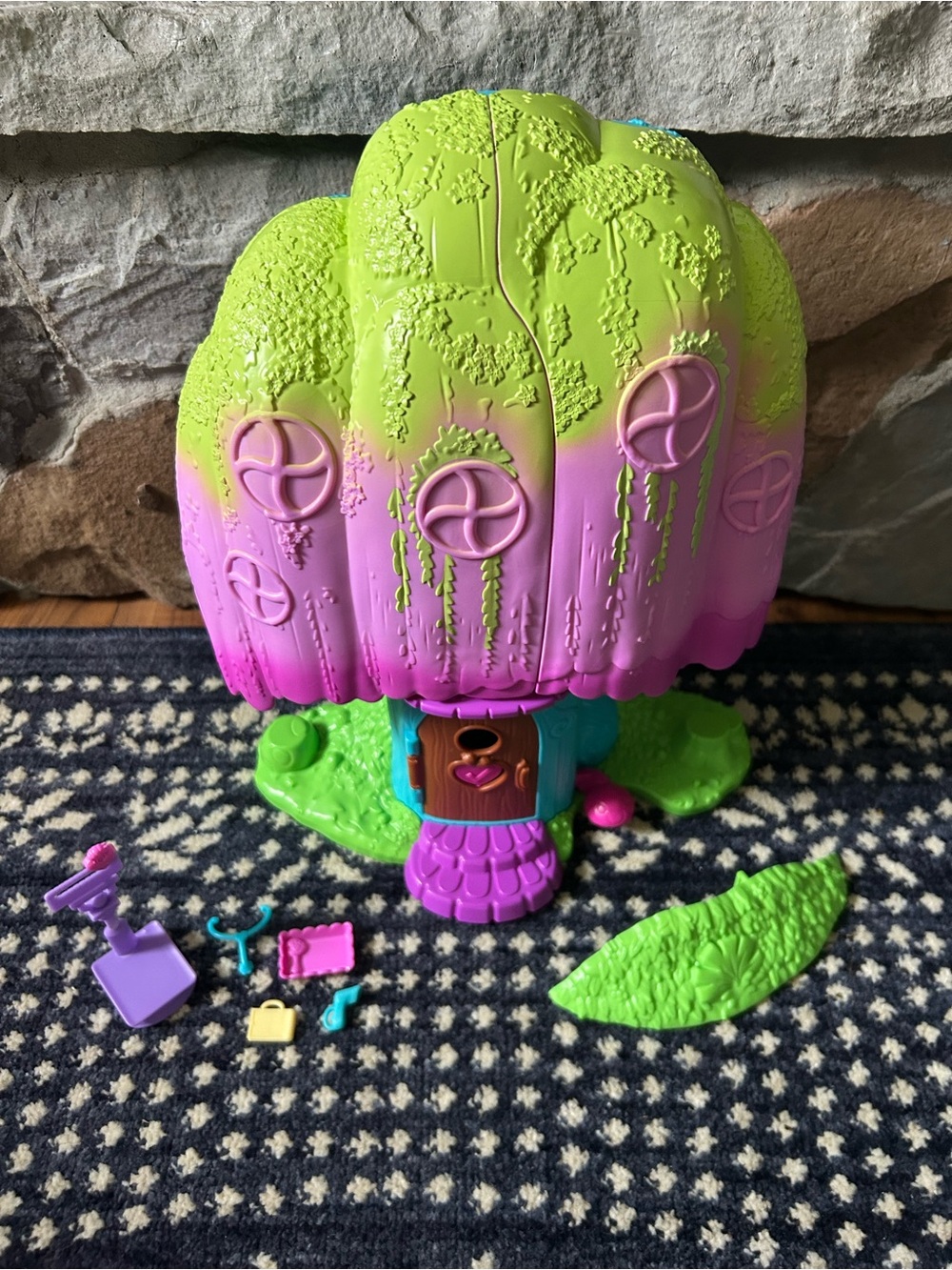 Vida The Vet Colorful Kids Tree Playhouse Toy - Pink & Lime Green